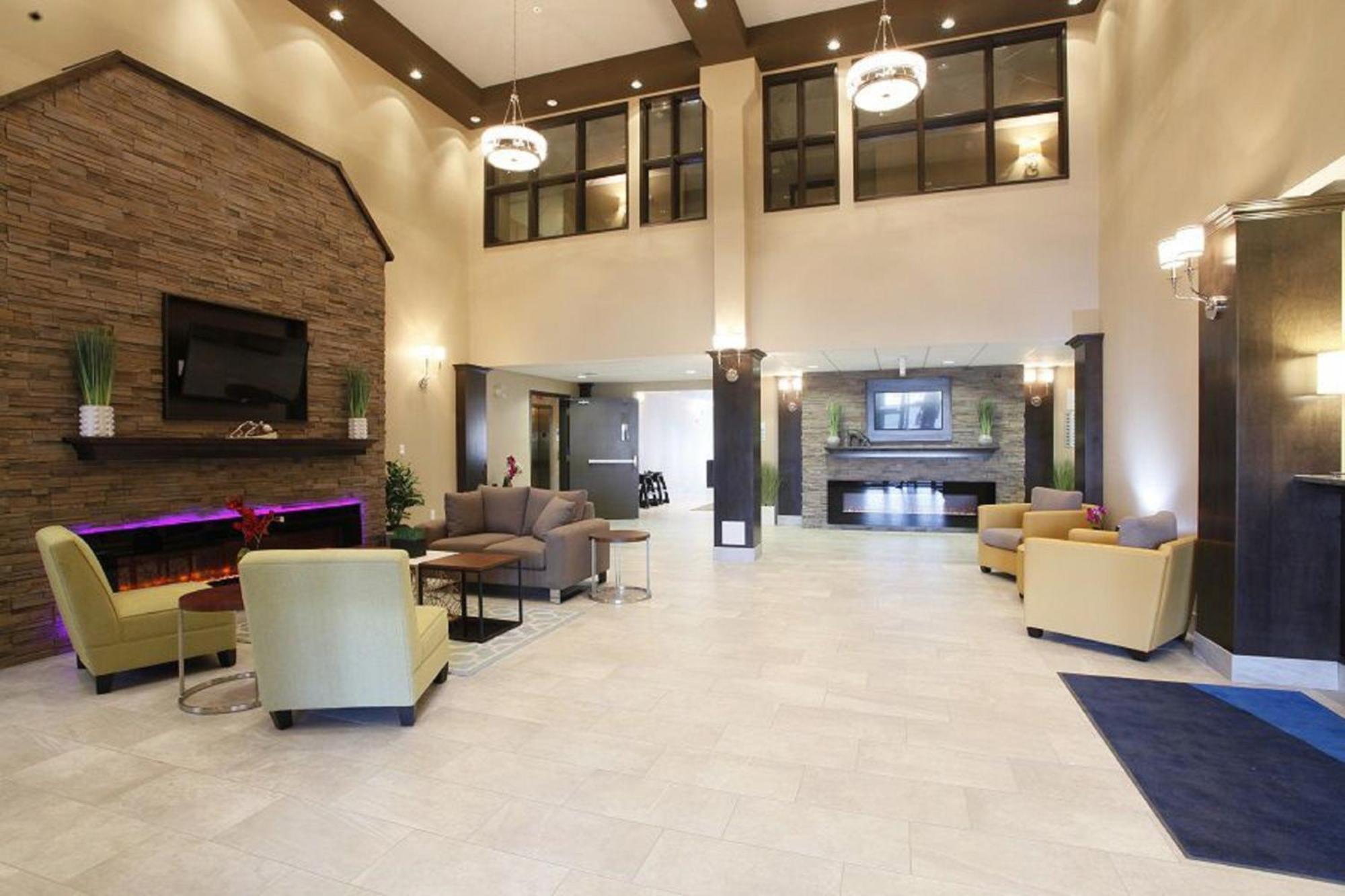 Holiday Inn Express Fort St John By Ihg Fort St. John Exterior foto