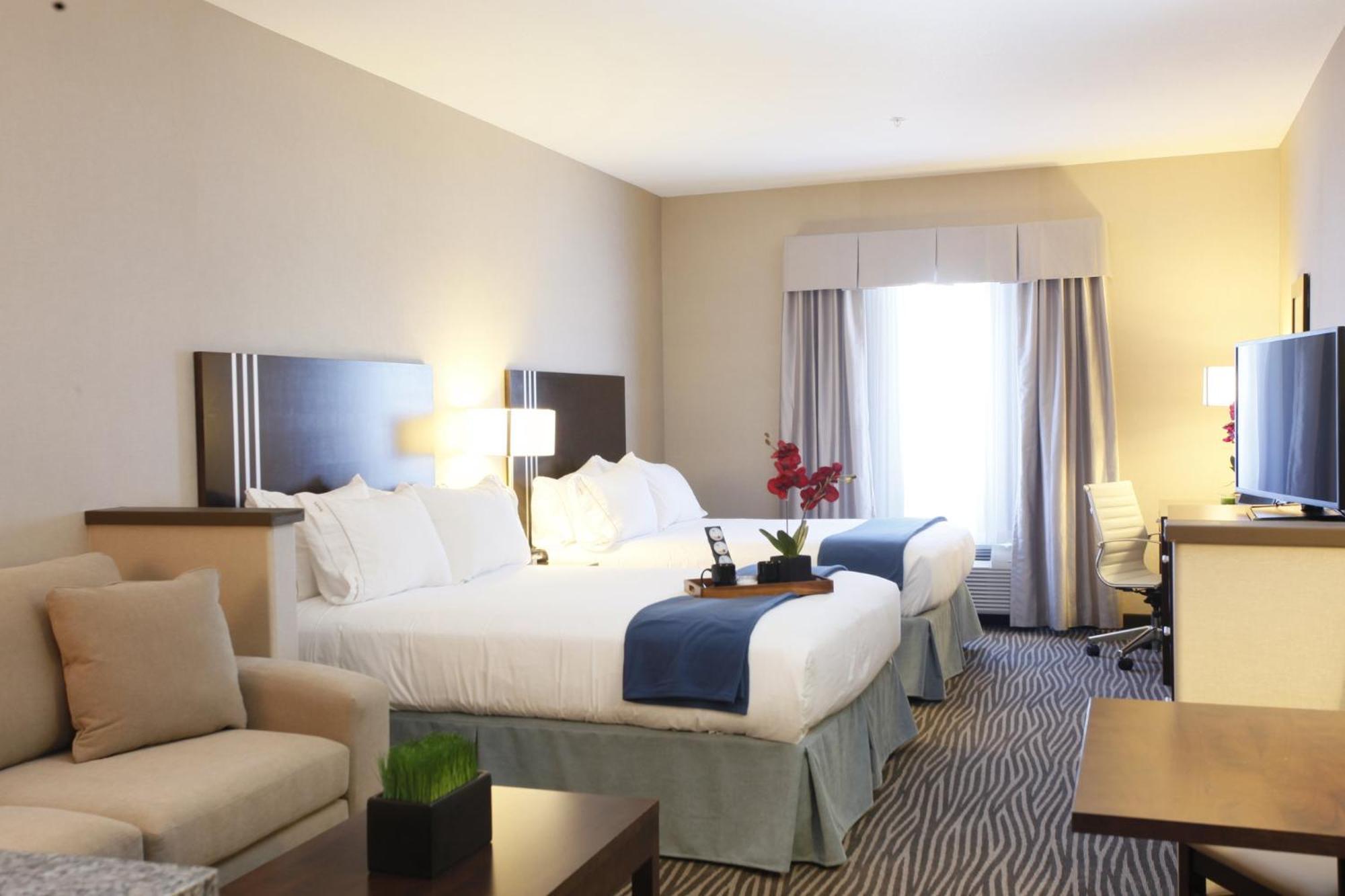 Holiday Inn Express Fort St John By Ihg Fort St. John Exterior foto